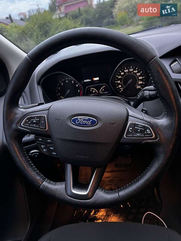 Хетчбек Ford Focus 2016 в Києві