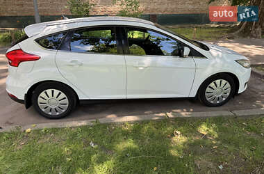 Хэтчбек Ford Focus 2017 в 
