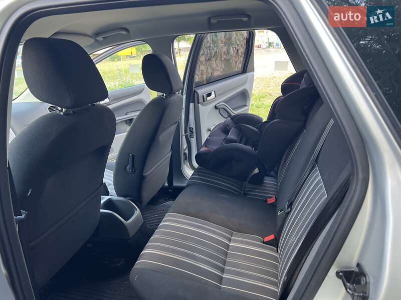 Универсал Ford Focus 2010 в Стрые