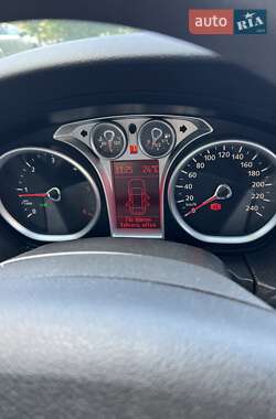 Універсал Ford Focus 2010 в 