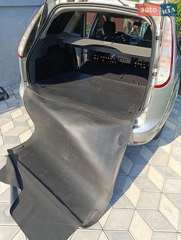Універсал Ford Focus 2008 в Тиврову