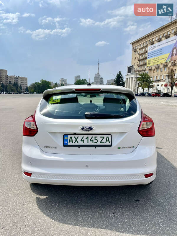 Хэтчбек Ford Focus 2012 в Харькове