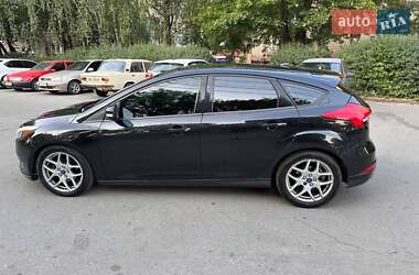 Хэтчбек Ford Focus 2015 в 