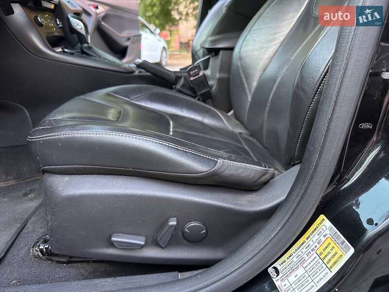 Хэтчбек Ford Focus 2015 в Полтаве