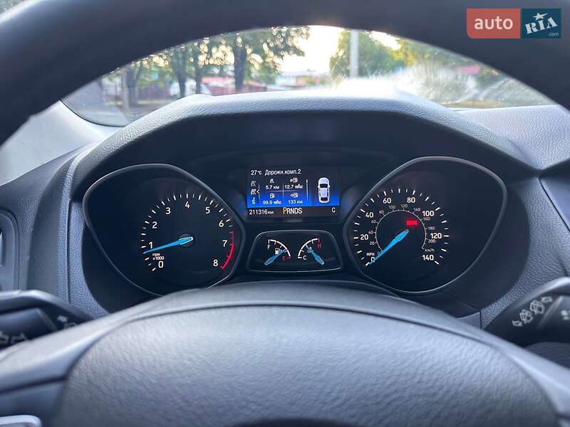 Хэтчбек Ford Focus 2015 в Полтаве
