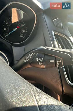 Хэтчбек Ford Focus 2016 в 