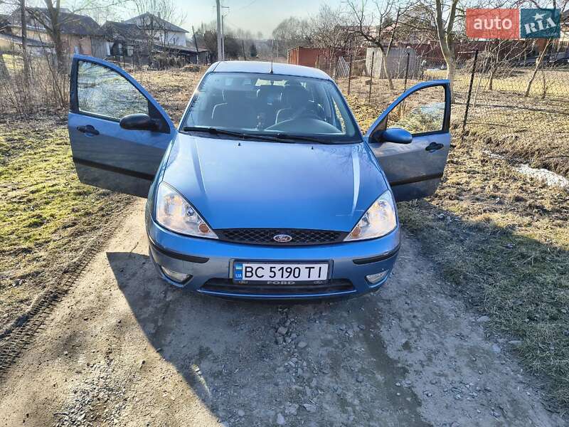 Седан Ford Focus 2003 в Пустомитах