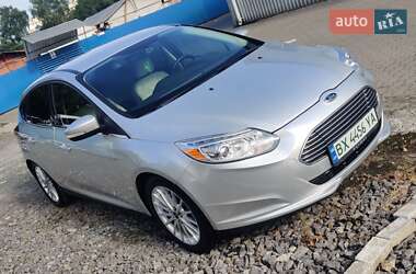 Хэтчбек Ford Focus 2013 в 