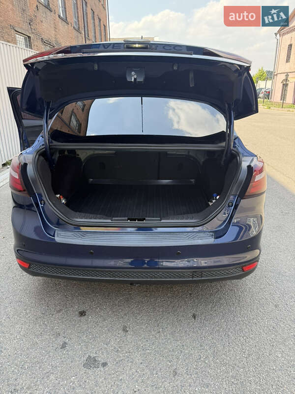 Седан Ford Focus 2012 в Днепре
