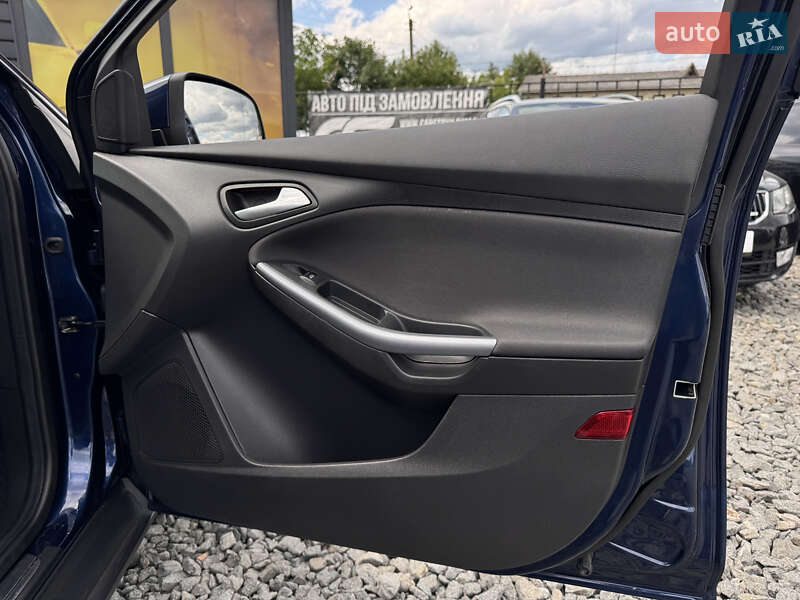 Хетчбек Ford Focus 2011 в Стрию