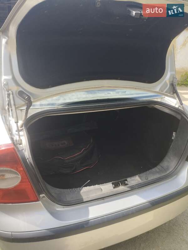 Седан Ford Focus 2006 в Виннице