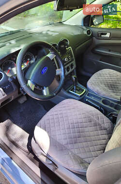 Хэтчбек Ford Focus 2007 в 