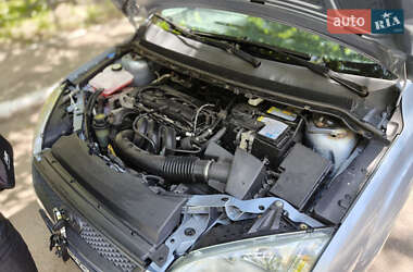 Хэтчбек Ford Focus 2007 в 