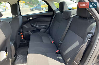 Седан Ford Focus 2016 в 
