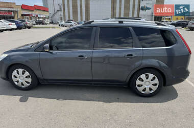 Универсал Ford Focus 2010 в 