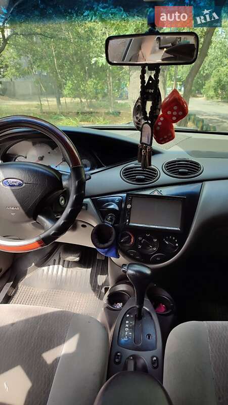 Седан Ford Focus 2000 в Горішніх Плавнях
