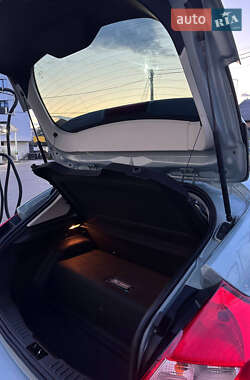 Хэтчбек Ford Focus 2013 в 