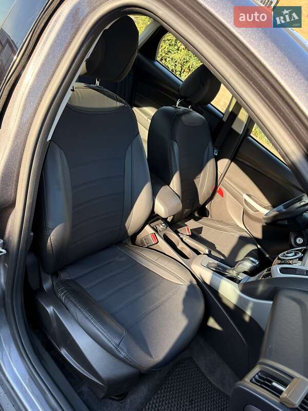 Седан Ford Focus 2011 в Бобровиці
