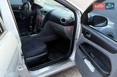 Хэтчбек Ford Focus 2008 в 