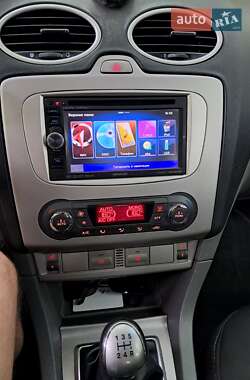 Универсал Ford Focus 2010 в 