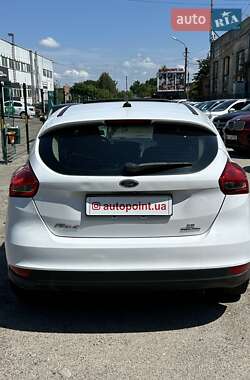 Хэтчбек Ford Focus 2016 в 
