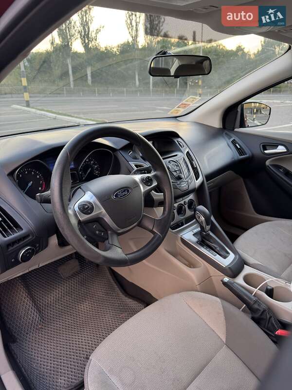 Седан Ford Focus 2014 в Киеве