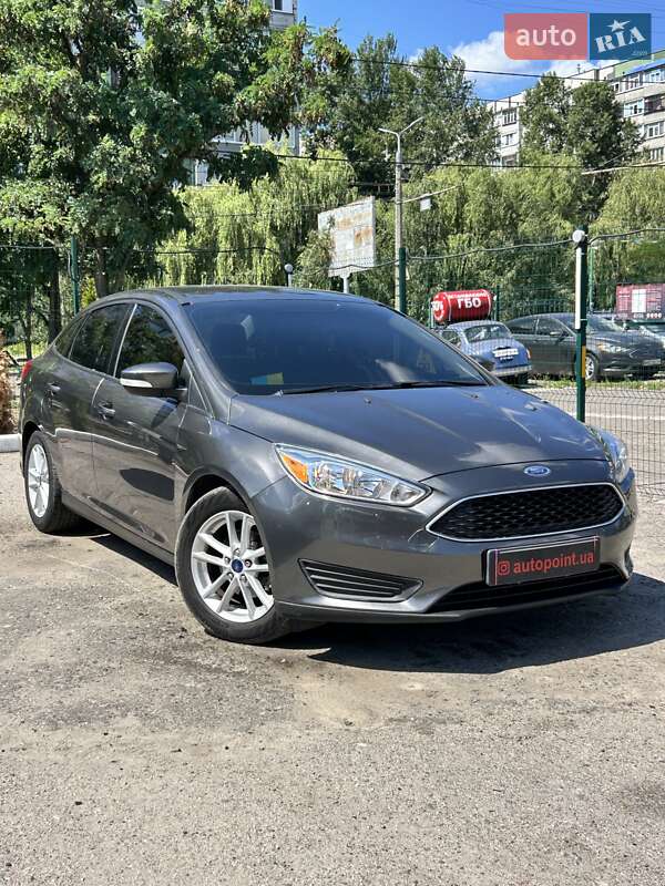 Седан Ford Focus 2015 в Сумах