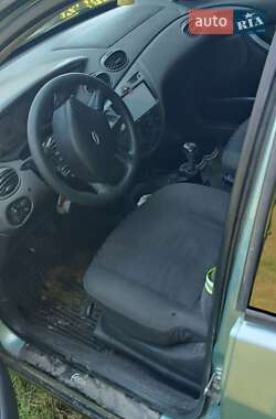 Хэтчбек Ford Focus 1999 в Дубно
