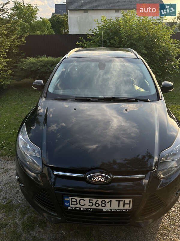 Универсал Ford Focus 2012 в Новояворовске