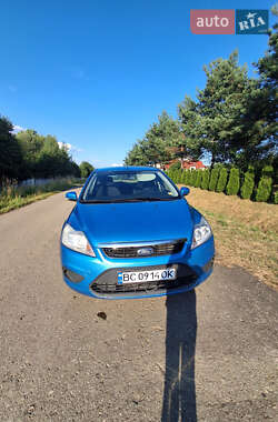 Хэтчбек Ford Focus 2007 в 