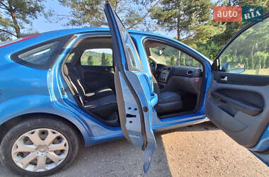 Хэтчбек Ford Focus 2007 в 