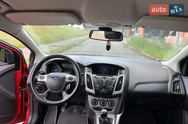 Универсал Ford Focus 2012 в 
