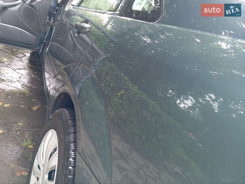 Седан Ford Focus 2002 в Ужгороде