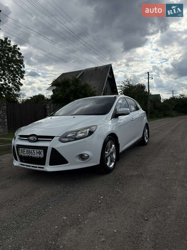 Хетчбек Ford Focus 2012 в Новомосковську