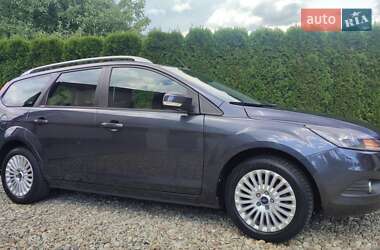 Универсал Ford Focus 2010 в 