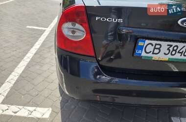 Седан Ford Focus 2010 в 