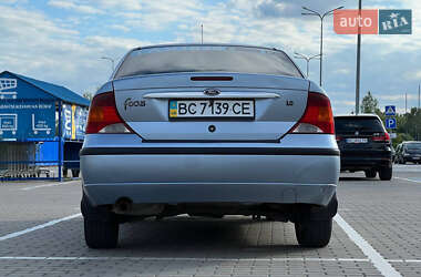 Седан Ford Focus 2004 в 