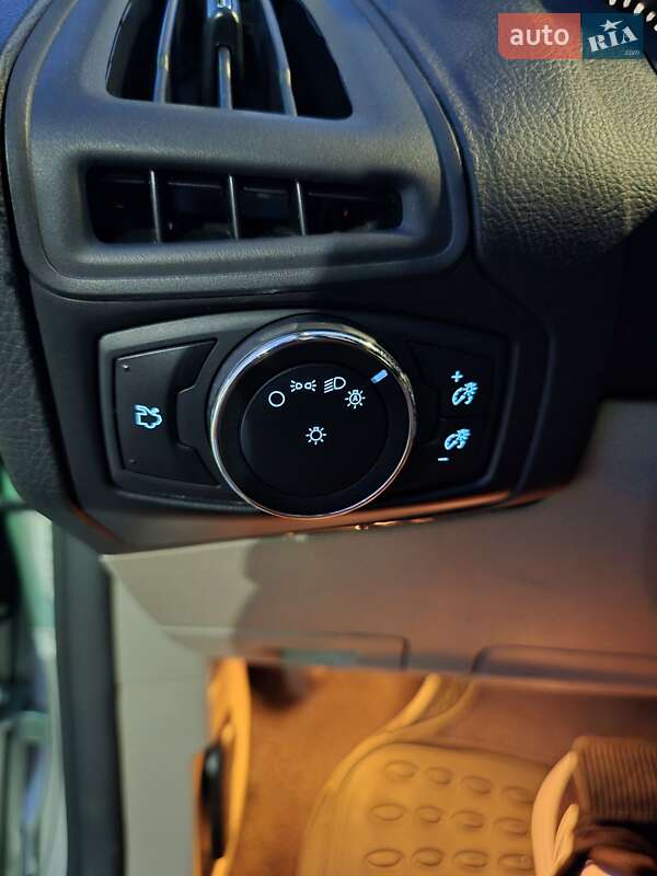 Седан Ford Focus 2014 в Одесі