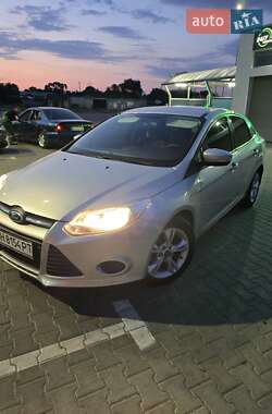 Седан Ford Focus 2014 в 