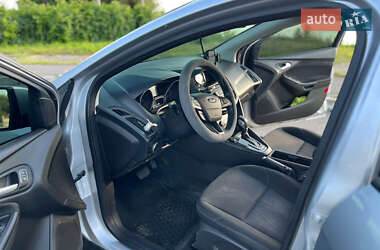 Седан Ford Focus 2017 в 