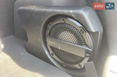 Хэтчбек Ford Focus 2012 в 