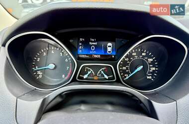 Хэтчбек Ford Focus 2015 в 