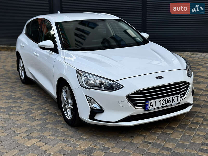 Хэтчбек Ford Focus 2019 в 