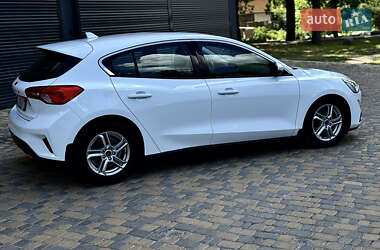 Хэтчбек Ford Focus 2019 в 
