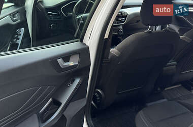 Хэтчбек Ford Focus 2019 в 