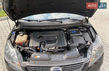 Универсал Ford Focus 2010 в 