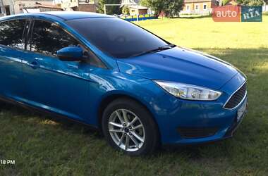 Хэтчбек Ford Focus 2015 в 