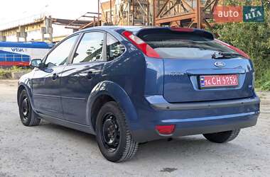 Хэтчбек Ford Focus 2006 в 