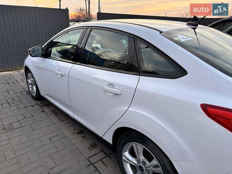 Седан Ford Focus 2013 в 