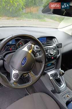 Универсал Ford Focus 2012 в 